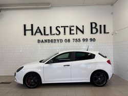 Vit Begagnad 2018 Alfa Romeo Giulietta Veloce Halvkombi | 179 000 kr