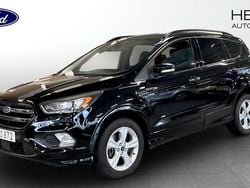 Svart Begagnad 2017 Ford Kuga ST-Line SUV | 159 900 kr (Marknadspris)