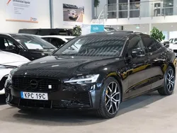 Svart Begagnad 2021 Volvo S60 Sedan | 459 900 kr (Marknadspris)