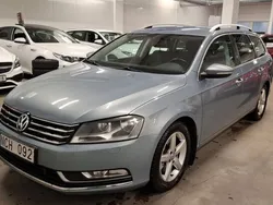 Ljusgrå (grå) Begagnad 2013 VW Passat Kombi | 75 000 kr (Bra pris)