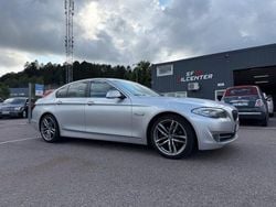 Ljusgrå (grå) Begagnad 2011 BMW 520 Sedan | 109 900 kr (Bra pris)