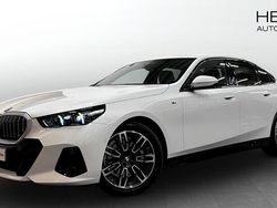 Begagnad 2025 BMW 520 M Sport Sedan | 548 700 kr (Marknadspris)