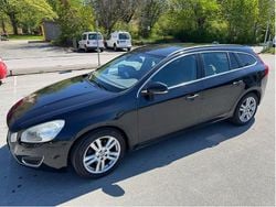Svart Begagnad 2013 Volvo V60 Momentum Kombi | 59 000 kr (Bra pris)