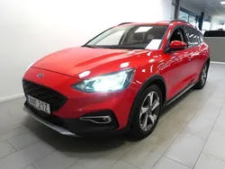 Röd Begagnad 2022 Ford Focus Active Kombi | 209 800 kr (Marknadspris)