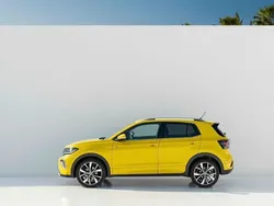 Ny 2025 VW T-Cross R-line Edition SUV | 354 400 kr (Lite dyr)