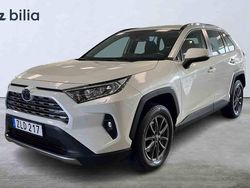 Vit Begagnad 2022 Toyota RAV4 Hybrid SUV | 353 900 kr