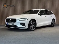 Vit Begagnad 2020 Volvo V60 R-Design Kombi | 379 200 kr (Marknadspris)