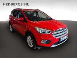 Röd Begagnad 2018 Ford Kuga Titanium SUV | 159 800 kr (Marknadspris)