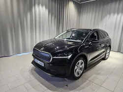 Svart Begagnad 2022 Skoda Enyaq iV SUV | 289 900 kr (Marknadspris)