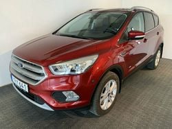 Röd Begagnad 2017 Ford Kuga Business Edition SUV | 239 000 kr