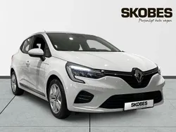 Vit Begagnad 2023 Renault Clio V Zen Halvkombi | 149 500 kr (Marknadspris)