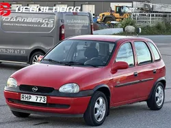 Ljusröd (röd) Begagnad 2000 Opel Corsa Halvkombi | 16 000 kr