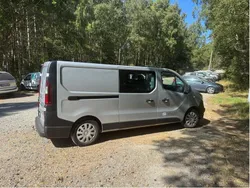 Grå Begagnad 2016 Opel Vivaro Van | 90 000 kr (Marknadspris)