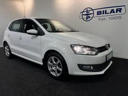 Vit Begagnad 2013 VW Polo Halvkombi | 79 000 kr (Marknadspris)