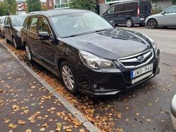 Svart Begagnad 2011 Subaru Legacy Kombi | 55 000 kr (Superpris)