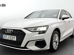 Vit Begagnad 2023 Audi A3 Sportback e-tron Proline Sedan | 349 000 kr (Marknadspris)