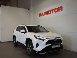 Vit Begagnad 2022 Toyota RAV4 Hybrid Edition SUV | 399 900 kr (Bra pris)