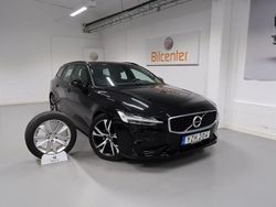 Svart Begagnad 2018 Volvo V60 R-Design Kombi | 254 900 kr (Marknadspris)