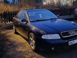Begagnad 2000 Audi A4 Sedan | 16 500 kr