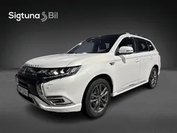 Vit Begagnad 2018 Mitsubishi Outlander P-HEV Edition SUV | 219 900 kr (Marknadspris)