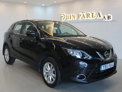 Svart Begagnad 2016 Nissan Qashqai SUV | 139 900 kr (Marknadspris)