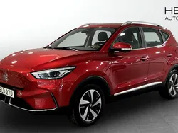Röd (red) Begagnad 2022 MG ZS Luxury Sedan | 244 900 kr (Bra pris)