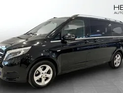 Svart (black) Begagnad 2017 Mercedes V250 Minibuss | 459 000 kr (Dyr)