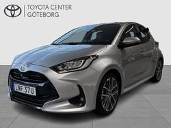 Silver Begagnad 2024 Toyota Yaris Hybrid Style Halvkombi | 269 900 kr (Lite dyr)