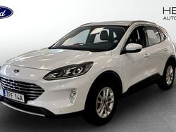 Vit (white) Begagnad 2022 Ford Kuga Titanium SUV | 269 900 kr (Marknadspris)