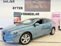 Blå Begagnad 2014 Volvo V40 Momentum Kombi | 114 900 kr (Marknadspris)