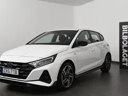 Vit Begagnad 2024 Hyundai i20 Halvkombi | 269 800 kr (Dyr)