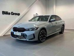 Grå Begagnad 2025 BMW 330e Sedan | 589 900 kr