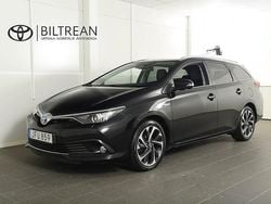 Svart Begagnad 2017 Toyota Auris Hybrid Active Kombi | 189 900 kr (Marknadspris)