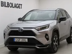 Grå Begagnad 2020 Toyota RAV4 Hybrid Style SUV | 384 500 kr (Marknadspris)