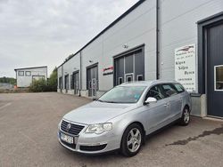 Silver Begagnad 2009 VW Passat Sportline Kombi | 42 900 kr (Marknadspris)