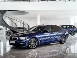 Blå (blå metallic) Begagnad 2018 BMW 520 Sport Line Sedan | 249 000 kr (Marknadspris)