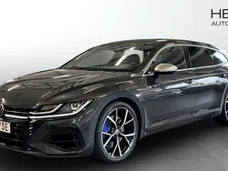 Mörkgrå (black) Begagnad 2022 VW Arteon R Kombi | 424 900 kr