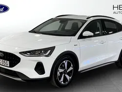 Vit (white) Begagnad 2024 Ford Focus Active Halvkombi | 219 900 kr (Lite dyr)