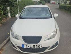 Vit Begagnad 2012 Seat Ibiza Style Halvkombi | 30 000 kr (Bra pris)