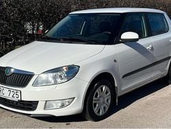 Vit Begagnad 2012 Skoda Fabia Ambiente Halvkombi | 31 900 kr (Bra pris)