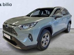 Grön Begagnad 2022 Toyota RAV4 Hybrid SUV | 369 900 kr
