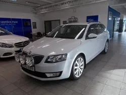 Vit Begagnad 2015 Skoda Octavia Kombi | 64 400 kr (Dyr)