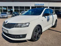 Vit Begagnad 2015 Skoda Rapid Style Halvkombi | 109 900 kr (Superpris)