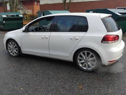 Vit Begagnad 2010 VW Golf VI Halvkombi | 26 500 kr (Superpris)