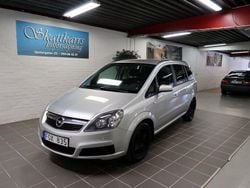 Grå Begagnad 2007 Opel Zafira Minibuss | 34 000 kr (Bra pris)