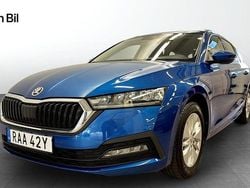 Blå Begagnad 2022 Skoda Octavia Ambition Kombi | 277 900 kr (Marknadspris)
