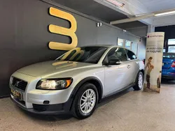 Ljusgrå (grå) Begagnad 2007 Volvo C30 Kinetic Halvkombi | 37 900 kr (Marknadspris)
