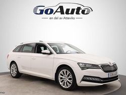 Vit Begagnad 2020 Skoda Superb Kombi | 259 500 kr (Marknadspris)