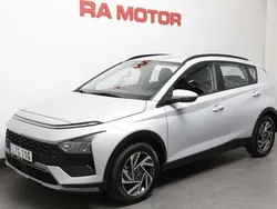 Grå Begagnad 2024 Hyundai Bayon Essential SUV | 259 900 kr (Dyr)