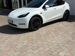 Vit Begagnad 2021 Tesla Model Y Long Range SUV | 335 000 kr (Superpris)